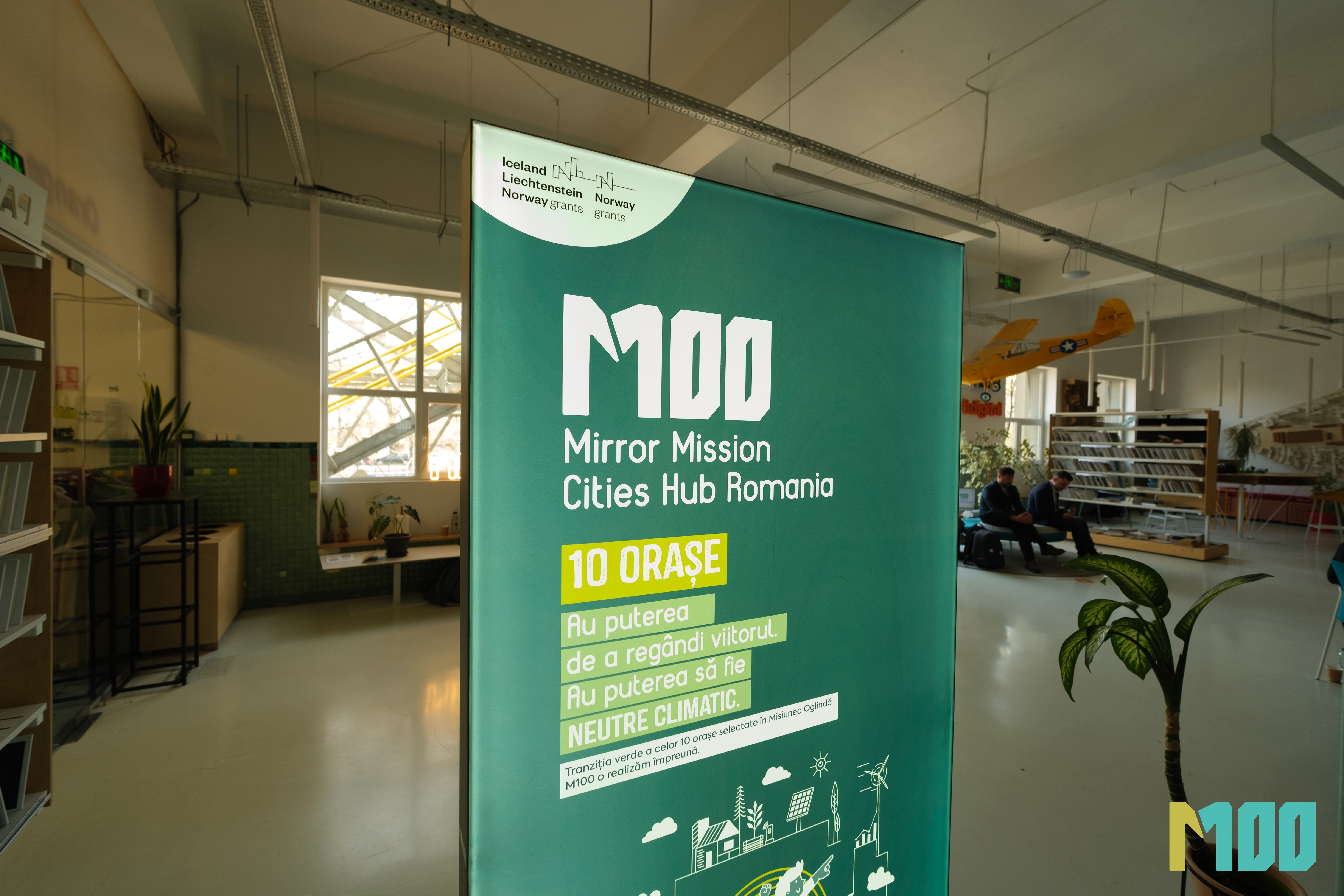 M100 1075